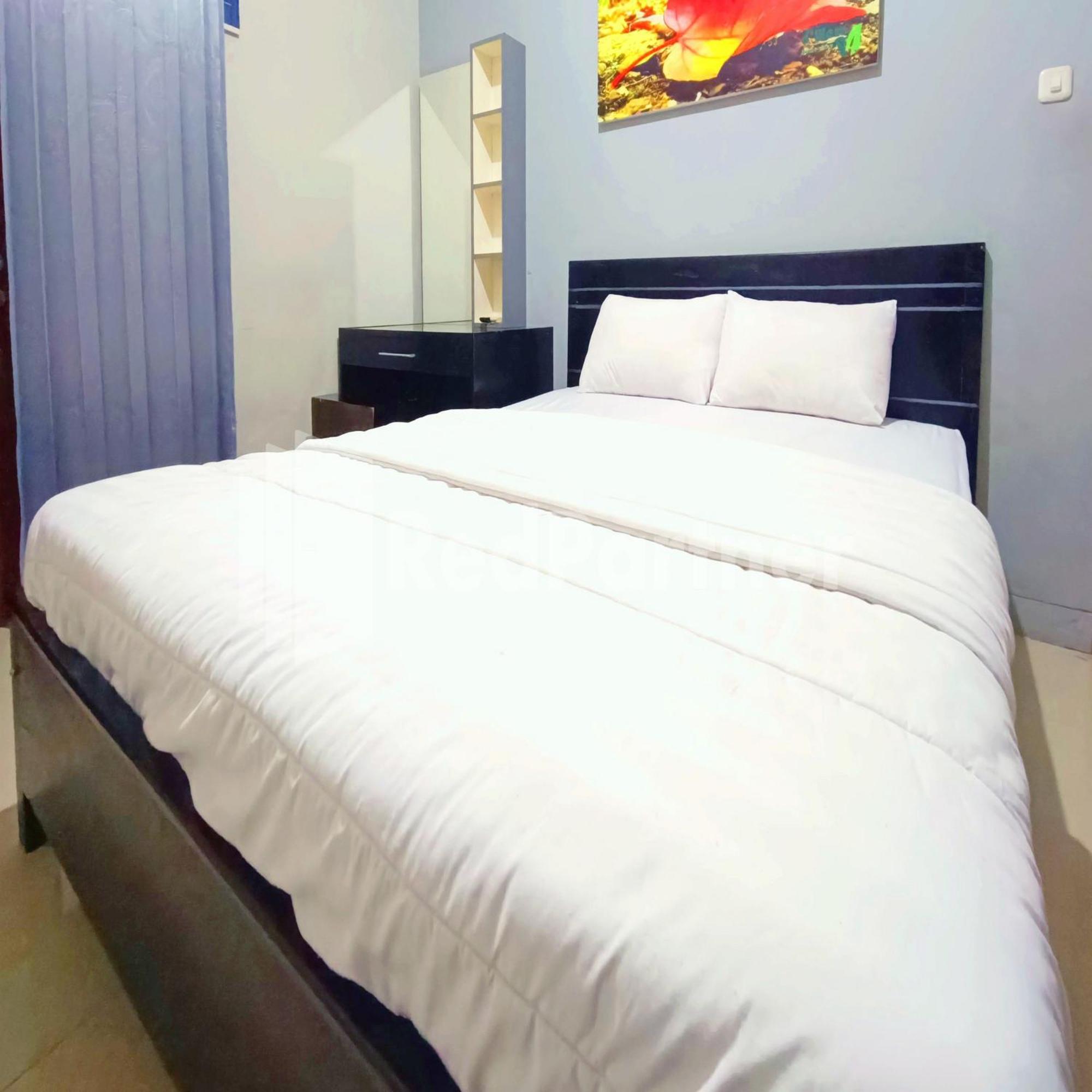 D'Waru Homestay Syariah Near Jl Slamet Riyadi Mitra Reddoorz Surakarta  Exterior photo